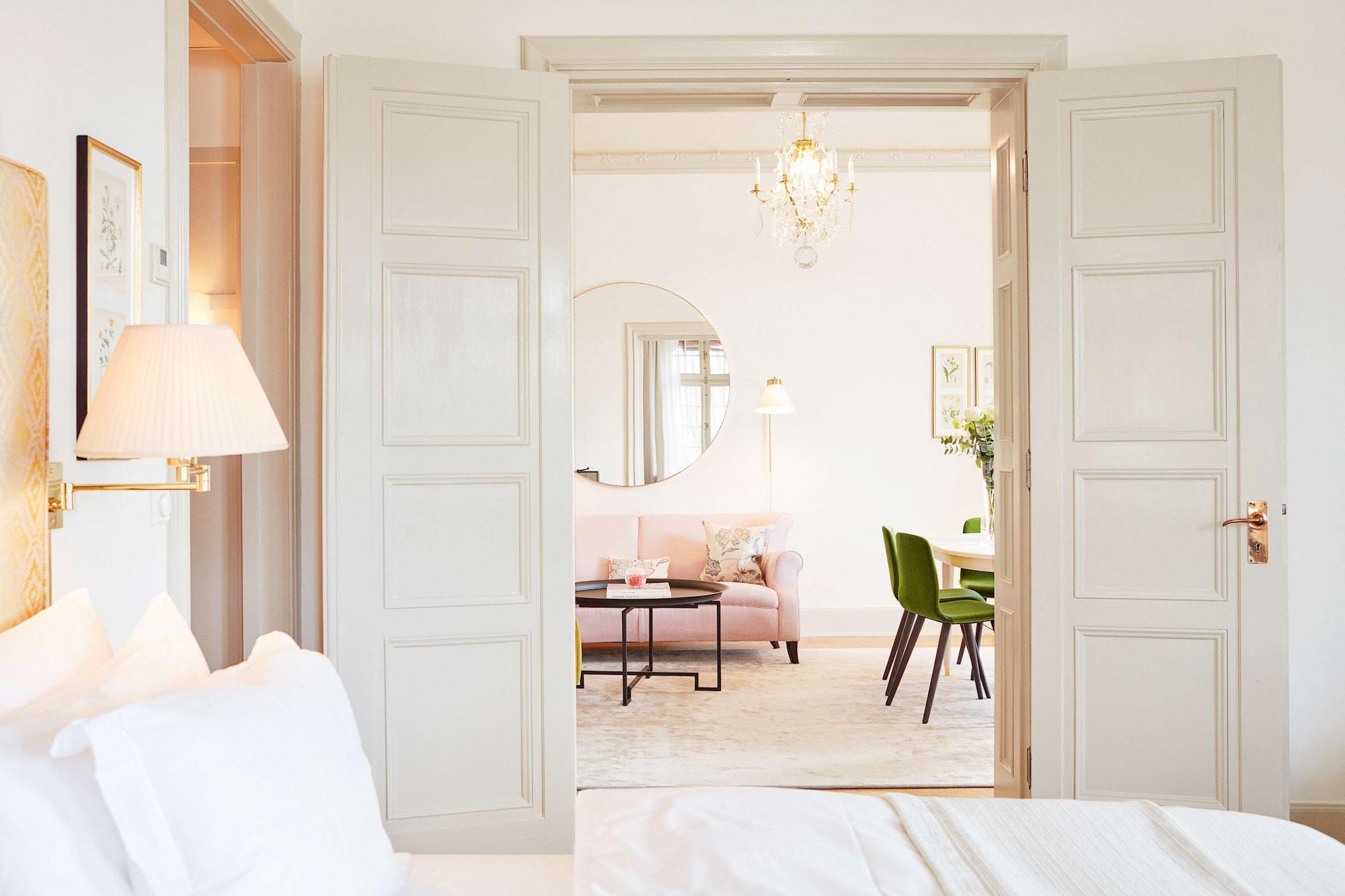 Hotel Diplomat שטוקהולם מראה חיצוני תמונה A suite at the Hotel Axelmannstein